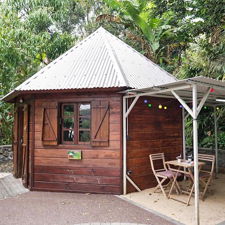 Les Cabanes Du Voyageur Sainte-Marie Esterno foto
