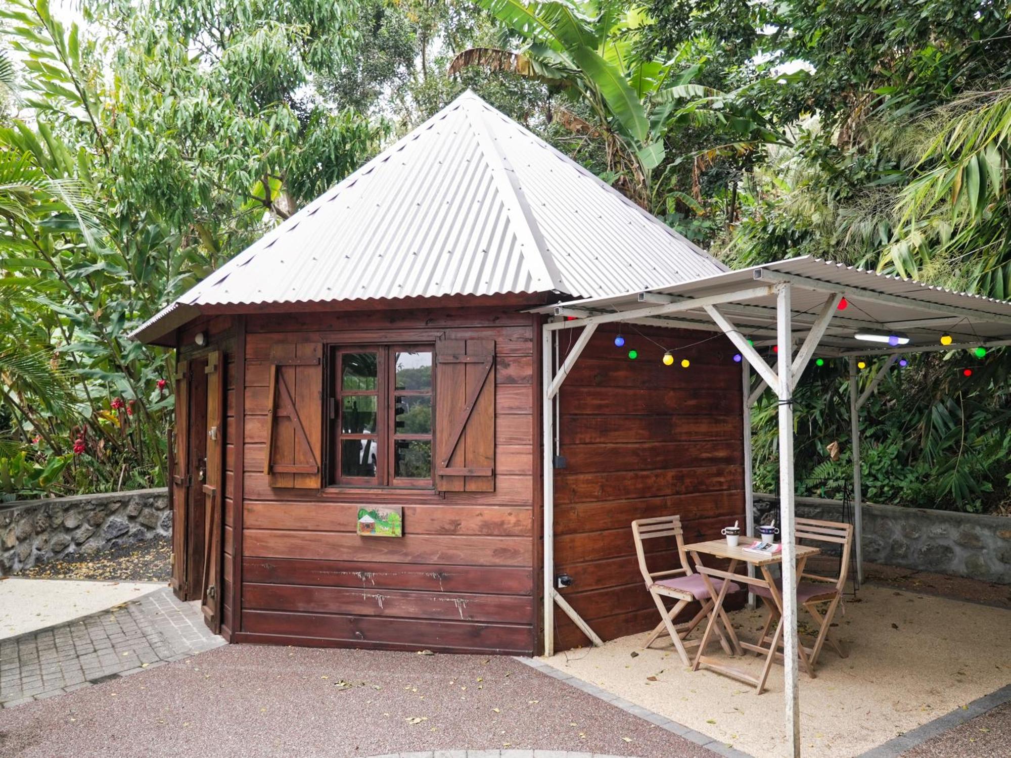 Les Cabanes Du Voyageur Sainte-Marie Esterno foto
