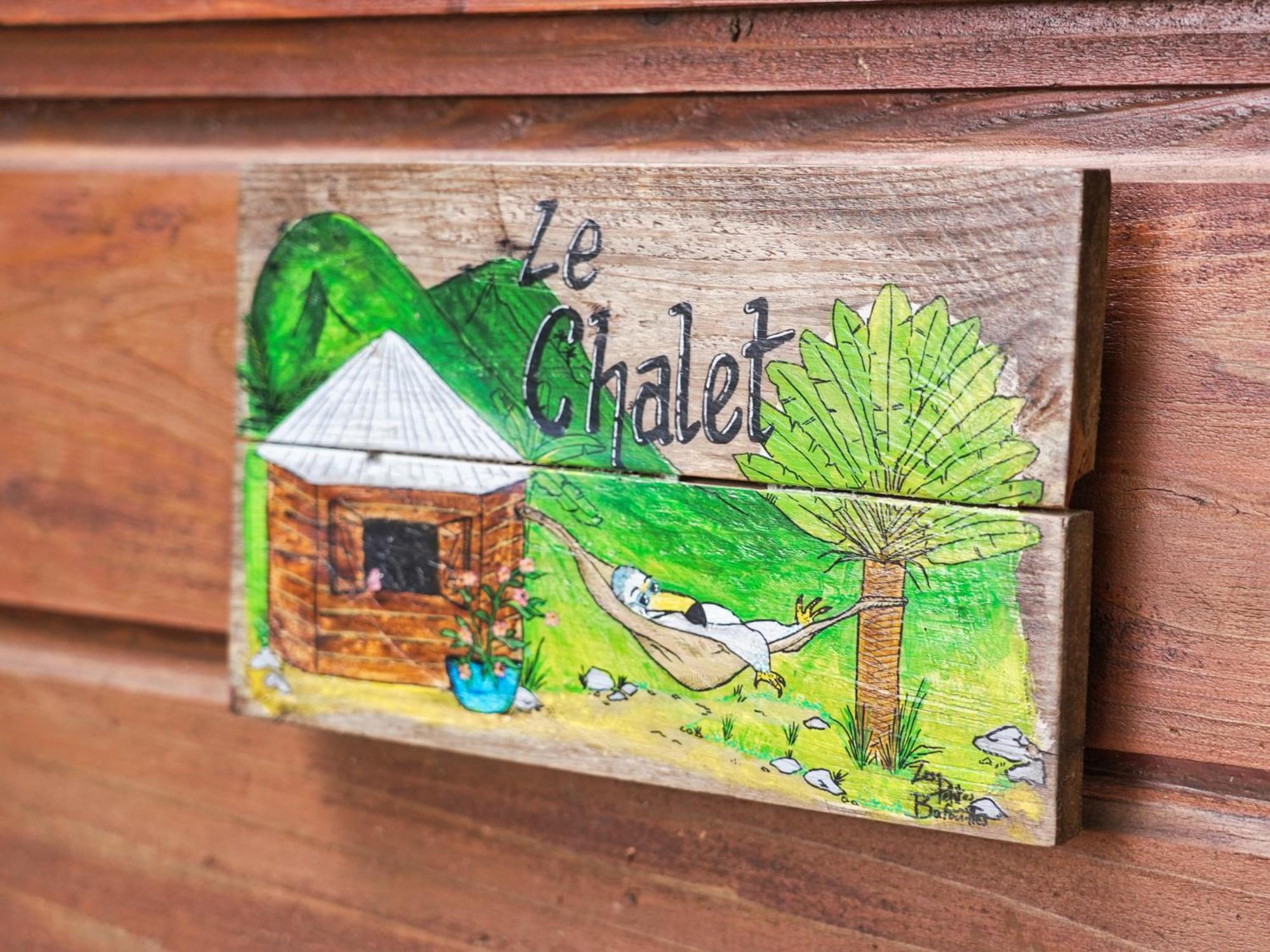 Les Cabanes Du Voyageur Sainte-Marie Esterno foto